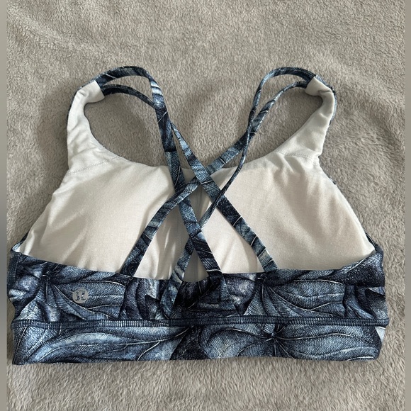 lululemon sports bra size 8 - Picture 2 of 3